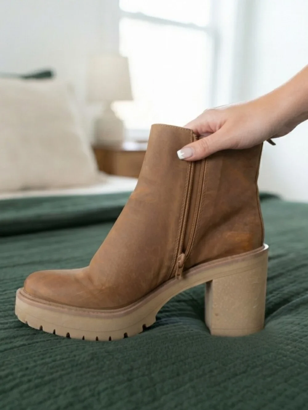 Womens Dolce Vita Caster H2O Brown Jade Suede Chelsea Boot Size 7
